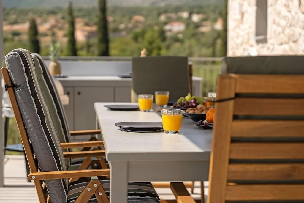 Brand New: Kefalonia Stone Villas - Villa Trapezaki Retreat