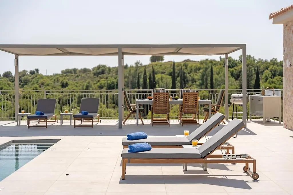 Brand New: Kefalonia Stone Villas - Villa Trapezaki Retreat  Trapezaki (Kefalonia)